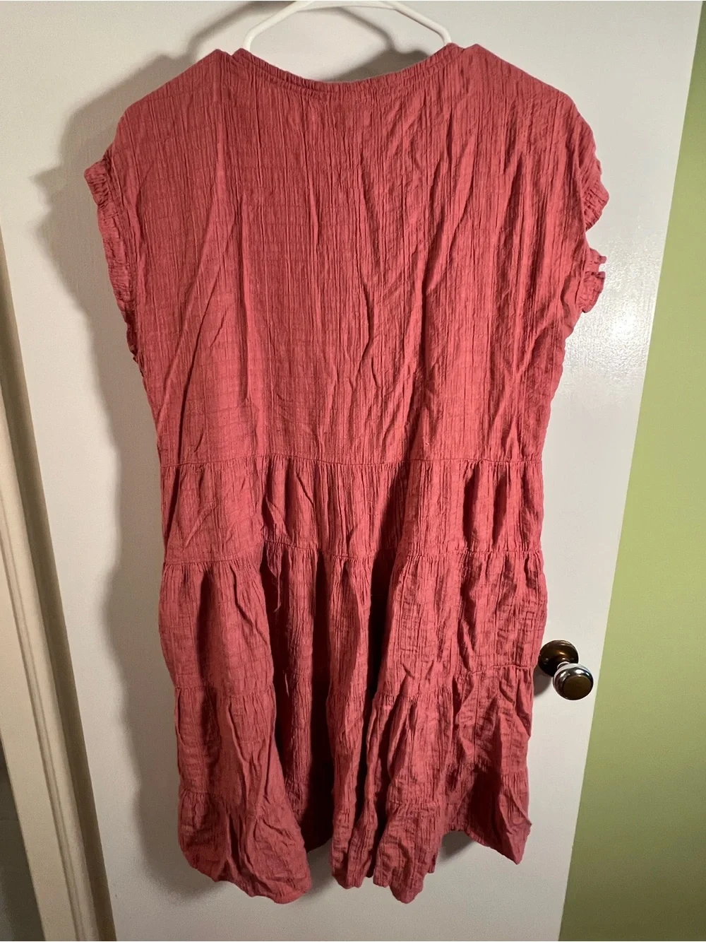 Knox Rose Women’s Sz Medium Mini Dress Pink Gauzy Flutter Sleeve Crewneck Tiered